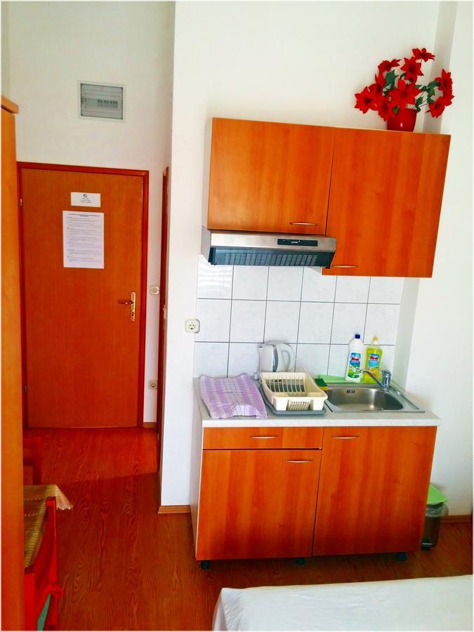 Apartments Eugen Pedisic Turanj Bagian luar foto